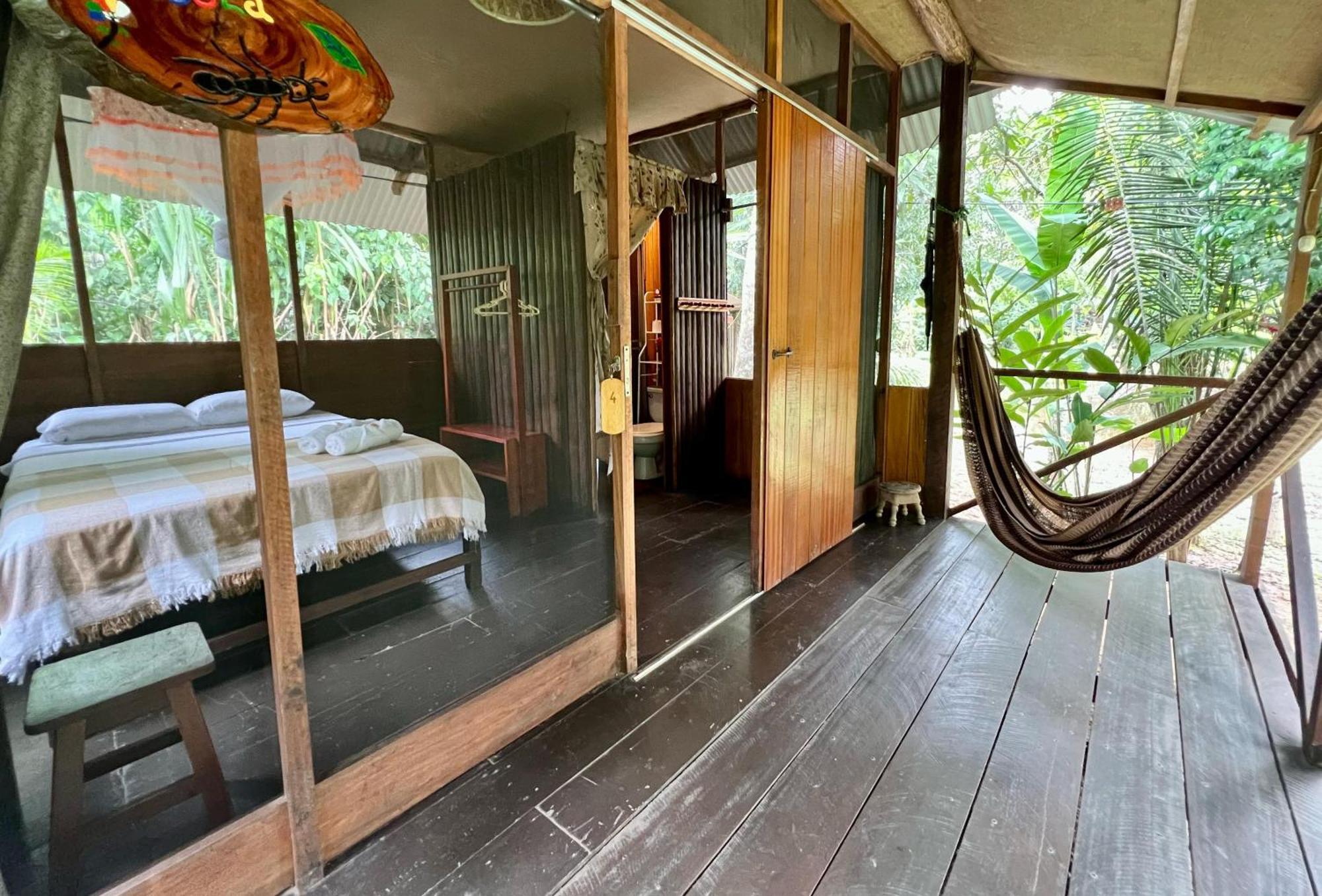 Tronco Tambopata Adventure Hotell Puerto Maldonado Exteriör bild