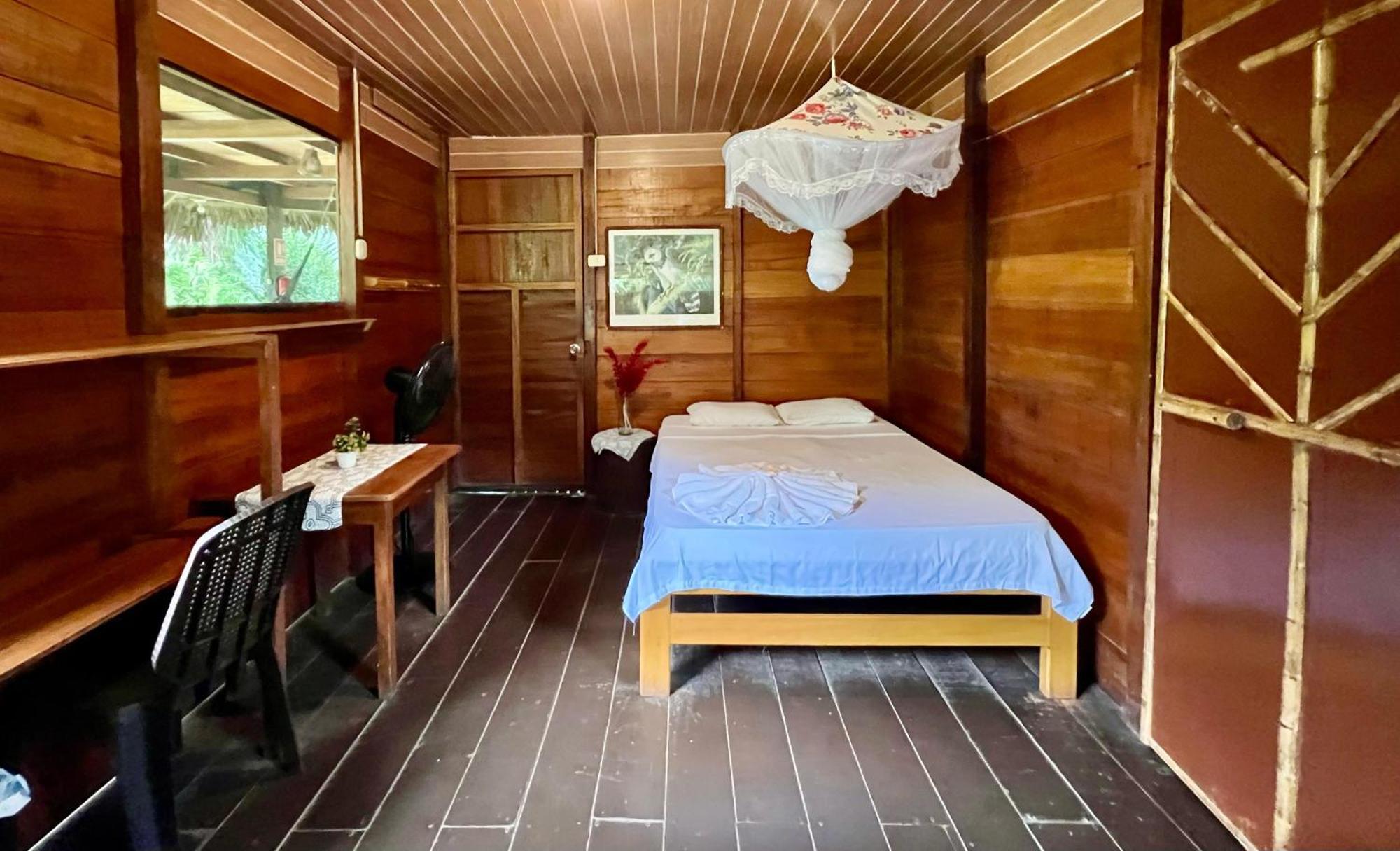 Tronco Tambopata Adventure Hotell Puerto Maldonado Exteriör bild
